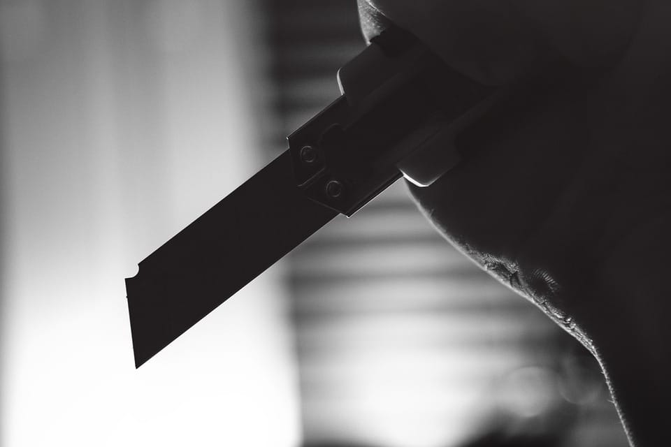 The Tanto: A Compact and Deadly Pocket Knife 1 knife 933312 960 720